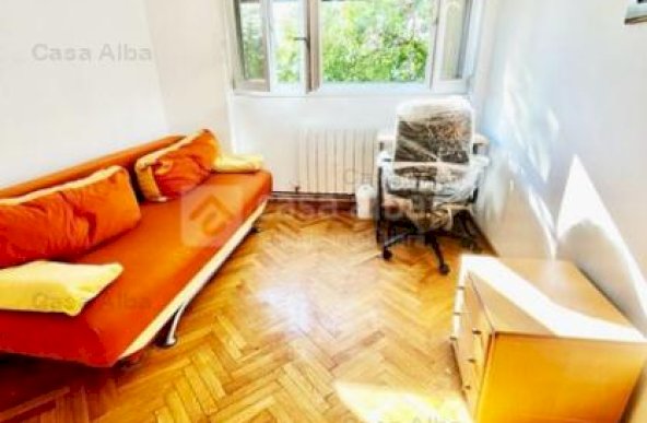 Ultracentral - UMF, apartament cu 4 camere decomandat