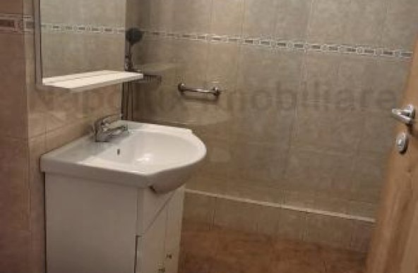 Apartament 3 camere, zona strazii Micus