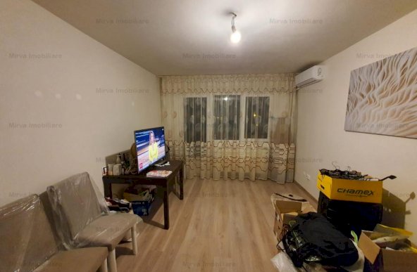 Vanzare apartament 3 camere, decomandat, renovat recent, zona Marasesti