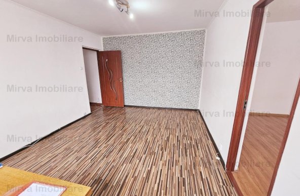 Vanzare apartament 2 camere, zona Malu Rosu