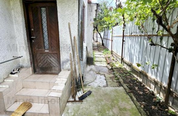 Vanzare casa 5 camere, necesita renovare, zona Transilvaniei