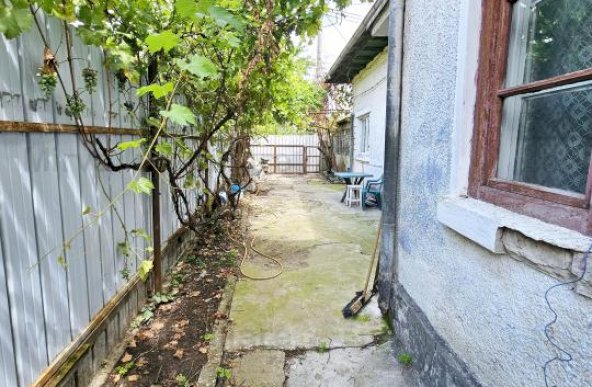 Vanzare casa 5 camere, necesita renovare, zona Transilvaniei