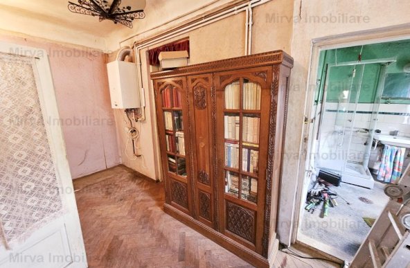 Vanzare casa 5 camere, necesita renovare, zona Transilvaniei