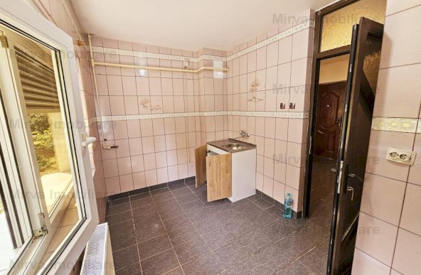 Inchiriere apartament 2 camere, zona Marasesti