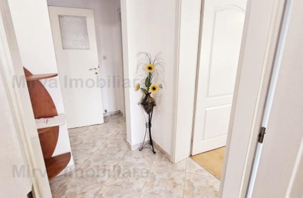 Inchiriere apartament 3 camere, mobilat si utilat, zona Cantacuzino