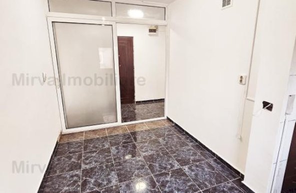 Vanzare apartament 2 camere, decomandat, zona Mihai Bravu