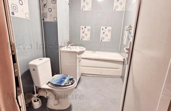 Vanzare apartament 2 camere, decomandat, zona Mihai Bravu