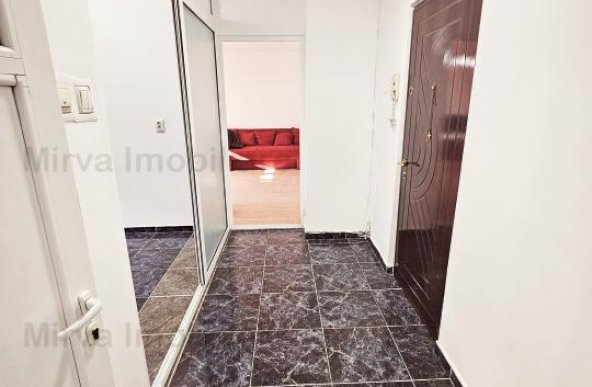 Vanzare apartament 2 camere, decomandat, zona Mihai Bravu