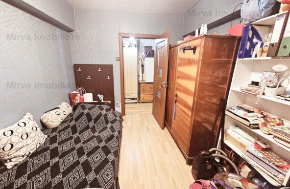 Vanzare apartament 3 camere, 2 bai, zona Republicii-Caraiman