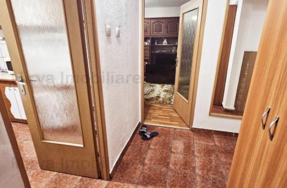 Vanzare apartament 3 camere, 2 bai, etaj 1, zona Cantacuzino