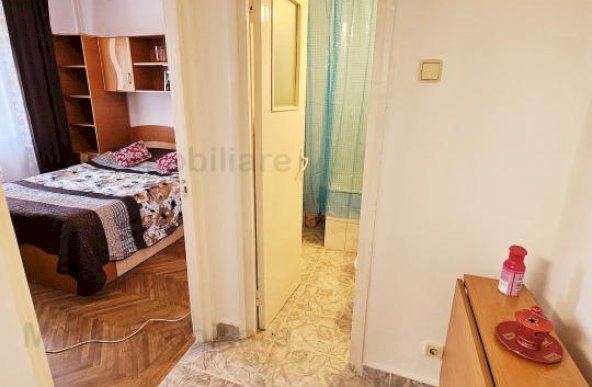 Inchiriere apartament 2 camere, mobilat si utilat, zona Vest-Aurora