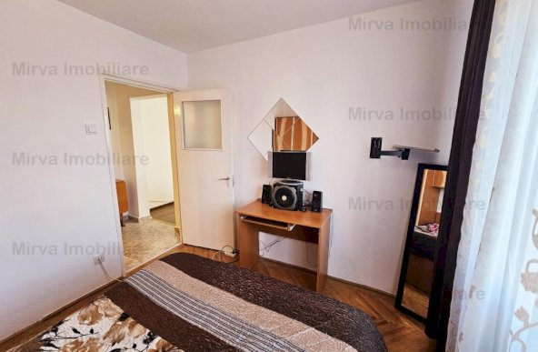 Inchiriere apartament 2 camere, mobilat si utilat, zona Vest-Aurora