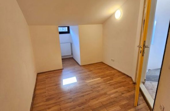 Inchiriere spatiu birouri, P+M, 5 camere, utilitati incluse, zona Centrala