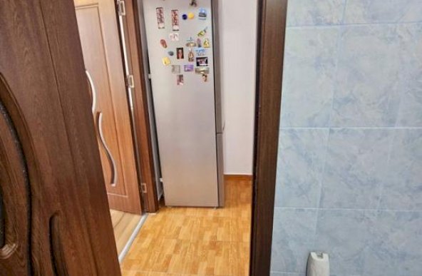 Vanzare apartament 3 camere, bloc cu acoperis, loc de parcare, zona Pictor Rosenthal