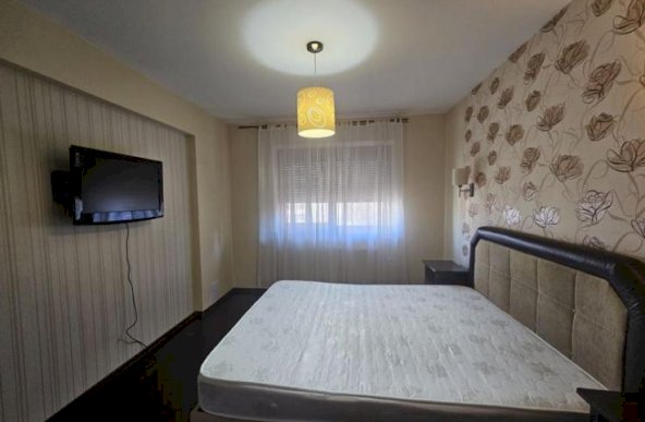 Inchiriere apartament bloc nou cu garaj, centru Pitesti