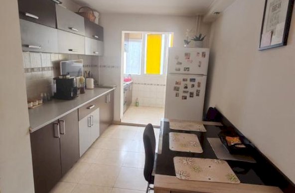 Apartament 3 camere Rahova