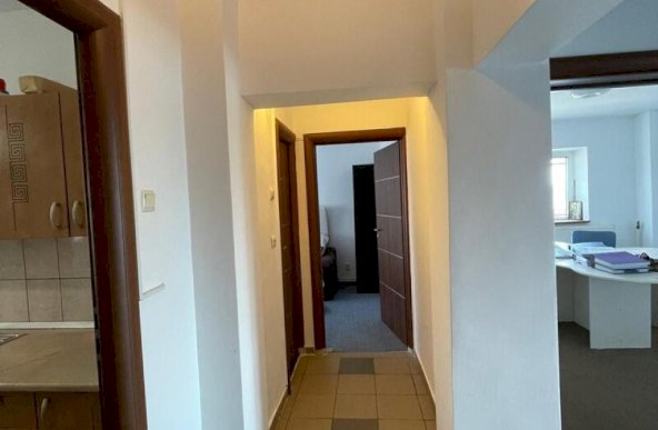 Apartament 3 camere Rahova