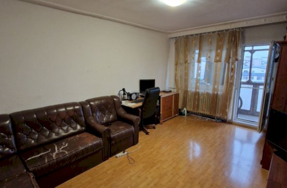 Apartament 3 camere Rahova