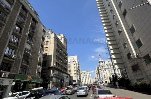 De vanzare 4 camere str Ion Campineanu - Victoriei - vis-avis de hotel NOVOTEL