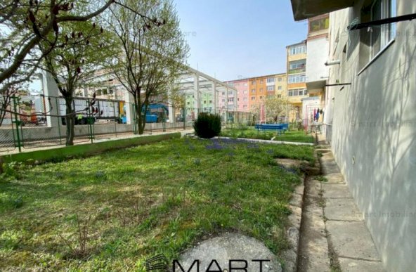 Apartament cu 3 camere decomandate Vasile Aaron