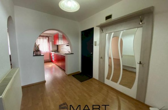 Apartament cu 3 camere decomandate Vasile Aaron