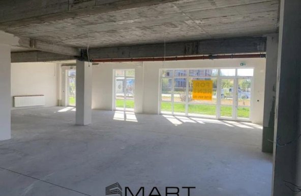 Spatiu comercial 173mp zona Calea Surii Mici