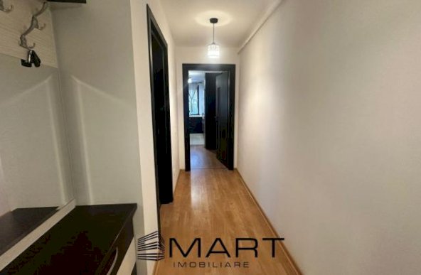  Apartament 2 camere decomandate zona Tractorul CORESI