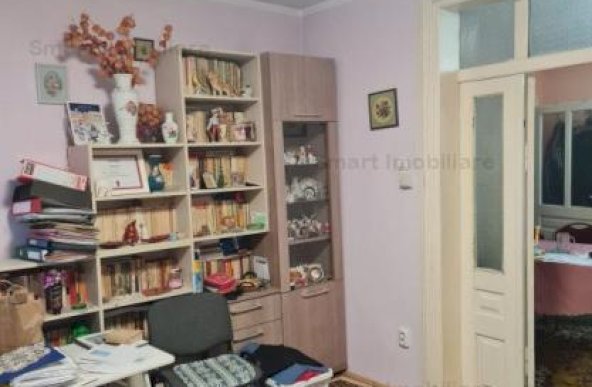 Vand apartament 3 camere in centrul istoric al Brasovului!