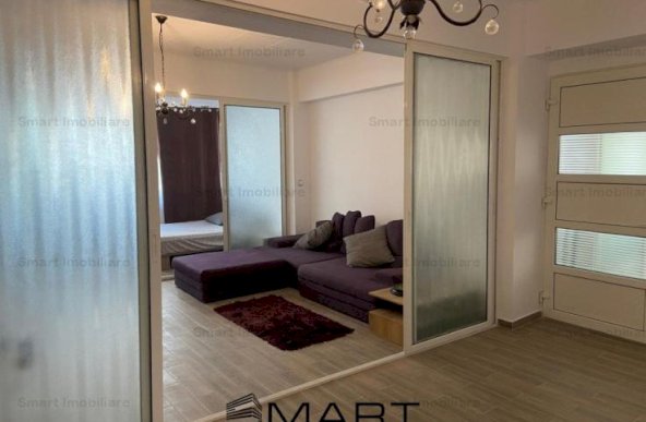 Apartament 3 camere zona Strand 2