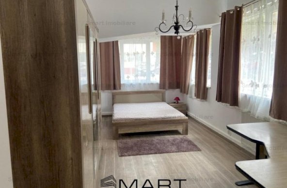 Apartament 3 camere zona Strand 2