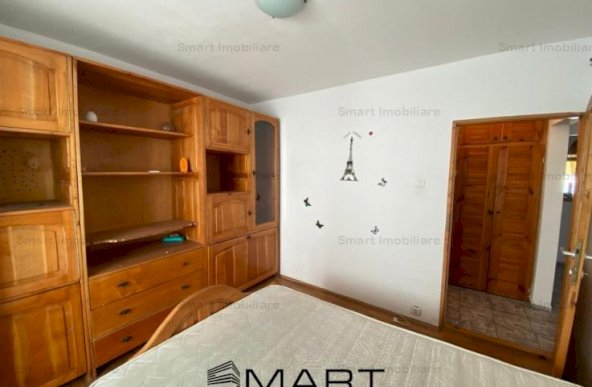 Apartament 3 camere, 2 bai, 2 balcoane si pivnita, decomandat  Turnisor