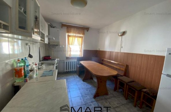 Apartament 3 camere, 2 bai, 2 balcoane si pivnita, decomandat  Turnisor