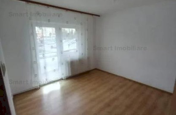 Apartament 2 camere cu balcon si pivnita, zona M Viteazul