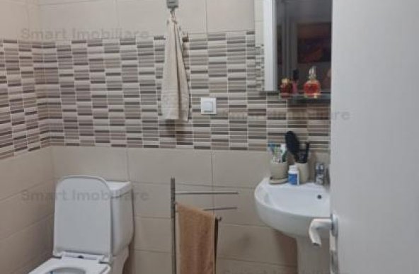 Apartament 3 camere Zona Noua