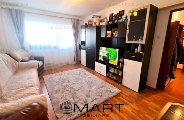 Apartament 3 camere 66mp zona Vasile Aaron