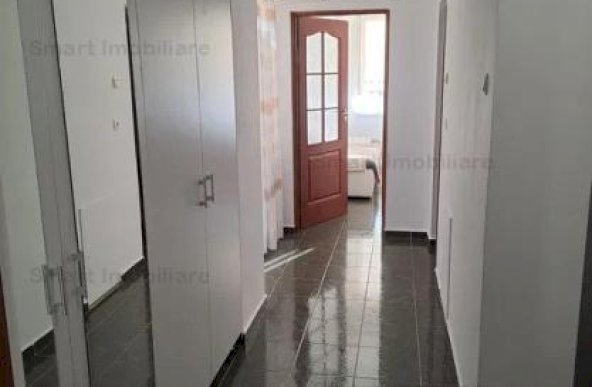 Apartament 2 camere in bloc cu lift , zona facultatii de medicina