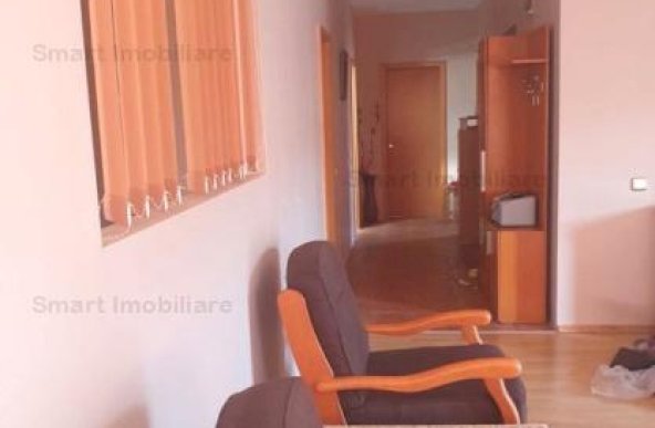 Apartament 3 camere la vila zona Strand