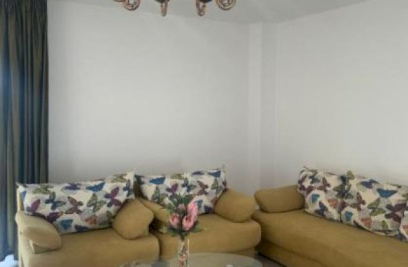 Apartament 2 camere zona Tractorul 