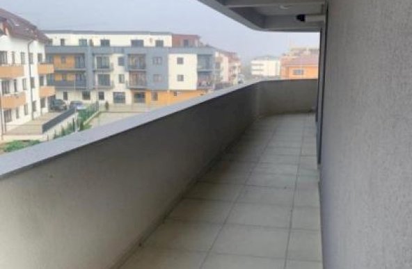 Apartament 2 camere zona Tractorul 