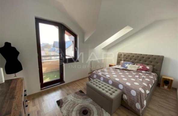 Apartament 3 camere zona Tractorul