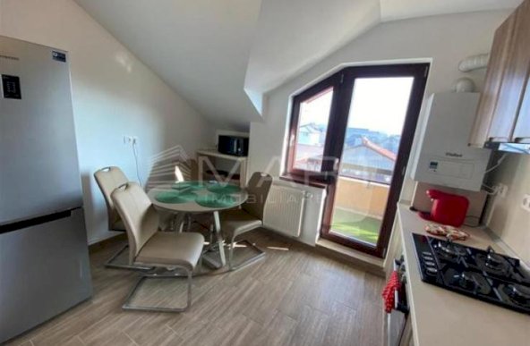 Apartament 3 camere zona Tractorul