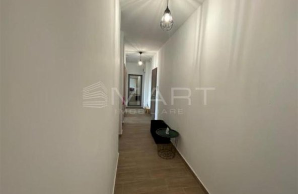 Apartament 3 camere zona Tractorul