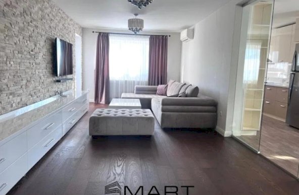 Apartament 3 camere decomandate zona Calea Gusteritei