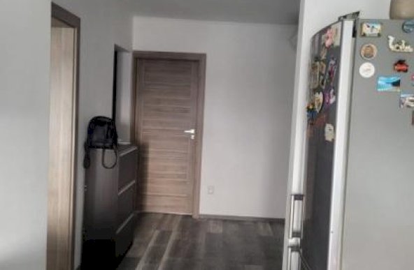 Apartament renovat, 3 camere, complet mobilat – Vasile Aaron, Sibiu cu balcon