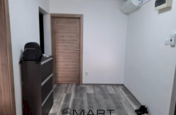 Apartament renovat, 3 camere, complet mobilat – Vasile Aaron, Sibiu cu balcon