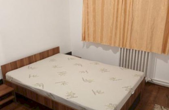 Apartament 3 Camere, Vasile Aaron, 57mp, Renovat Recent, Utilat si Mobilat