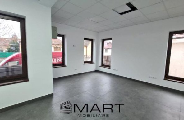 Spatiu comercial/ birou 120 mp zona Piata Cluj