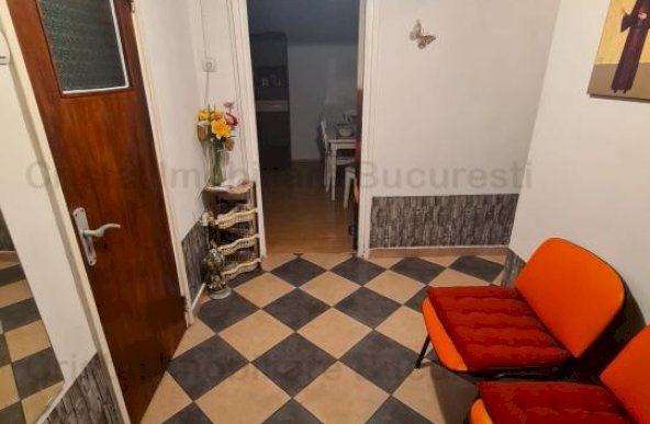 Apartament 3 camere, Bld. Obregia, 8-10 min. de metrou Piata Sudului.