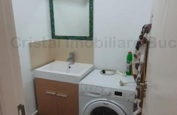 Inchiriere apartament 3 camere Nerva Traian, aproape de metrou