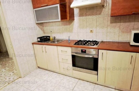 Inchiriere apartament 3 camere Nerva Traian, aproape de metrou